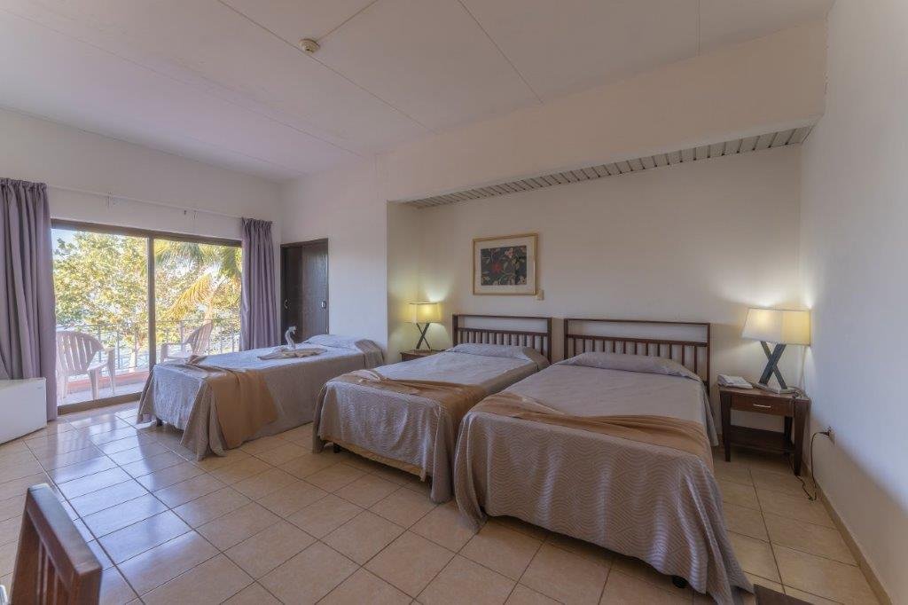 Faro Luna two-bed guest room