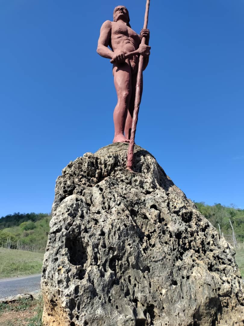 Statue at Guajimico coast